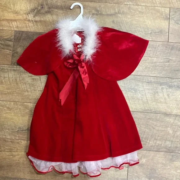 Goodlad of Philadelphia | Dresses | Like New Girls Size 4 Red Holiday Dress  With Red And White Fur Cape | Poshmark